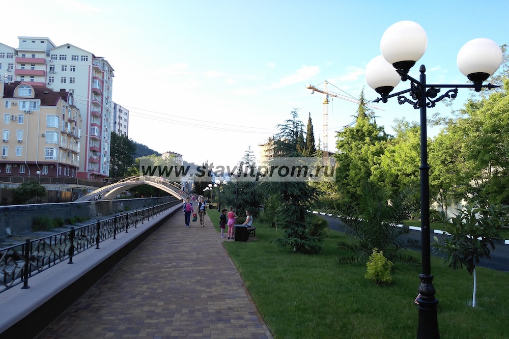 Набережная реки г.Сочи