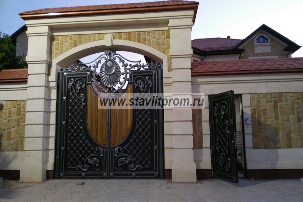 Чугунные ворота Дагестан